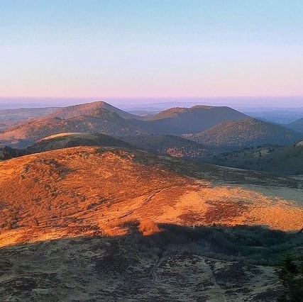 AUVERGNE-carre